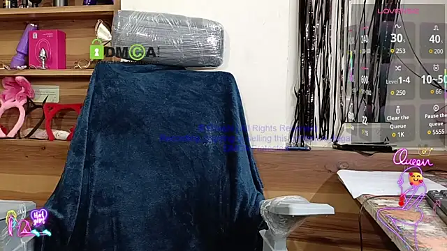khushigoesnaughty0 online show from May 12, 2026, 6:38 pm
