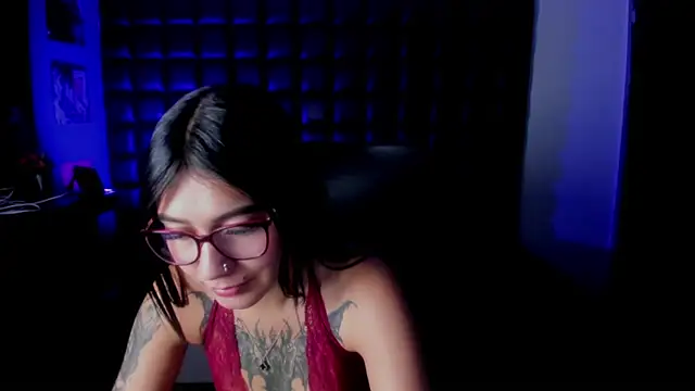 MiaFox 03 online show from April 23, 2026, 11:18 pm