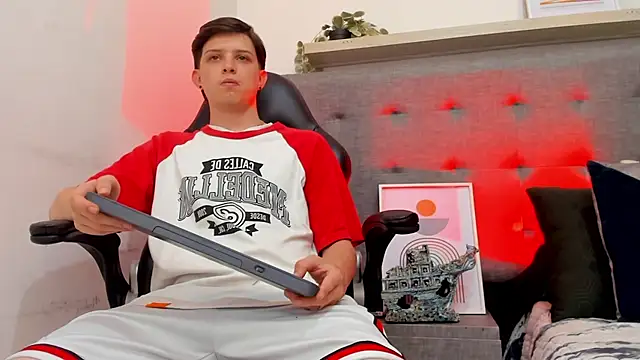 sebastamayo  online show from March 28, 2026, 5:07 am