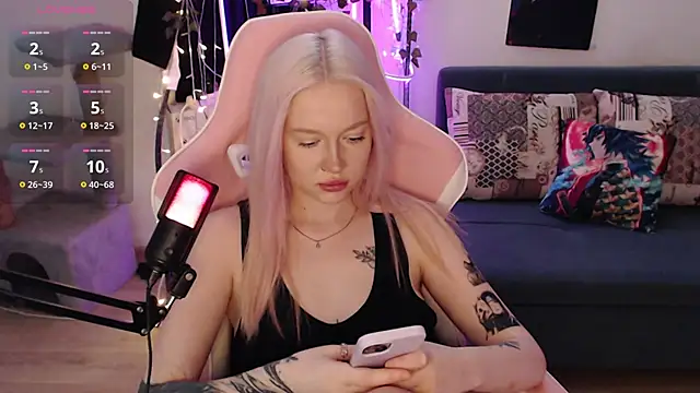 fantasy lisa online show from January 11, 2026, 1:43 am