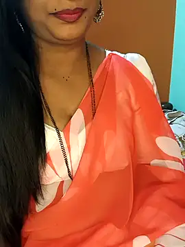 Snapshot of Rachu_love chatting on February 6, 2026, 3:59 pm Rachu love online show from February 6, 2026, 3:59 pm