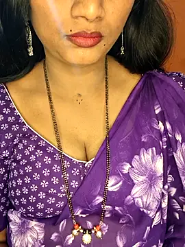 Snapshot of Rachu_love chatting on February 17, 2026, 4:57 pm Rachu love online show from February 17, 2026, 4:57 pm