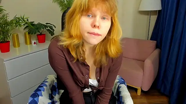 Snapshot of Soft_Flame chatting on February 7, 2026, 10:08 am Soft Flame online show from February 7, 2026, 10:08 am