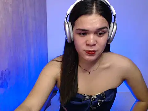 stripyapril online show from June 27, 2026, 12:22 pm