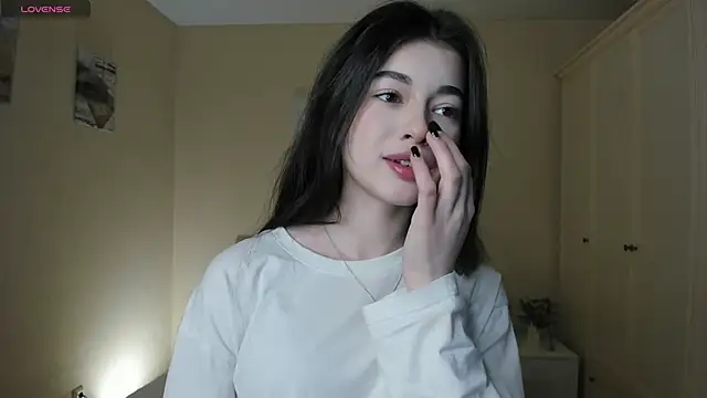 LisaColee online show from March 29, 2026, 7:36 pm