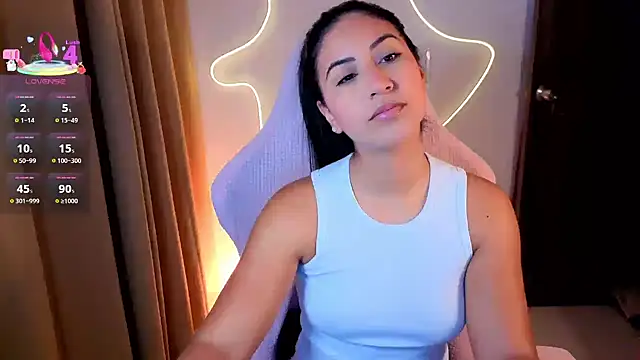 Snapshot of chloebum_ chatting on December 22, 2025, 11:07 am chloebum online show from December 22, 2025, 11:07 am