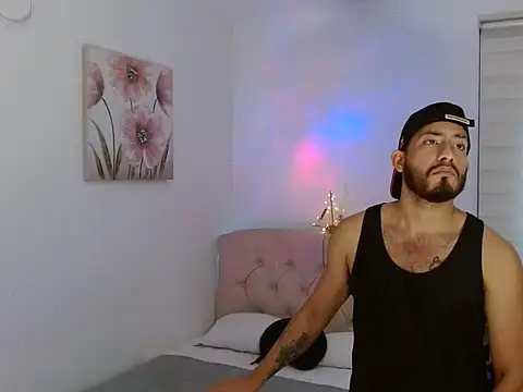 BOYSXL24 online show from January 12, 2026, 12:21 pm