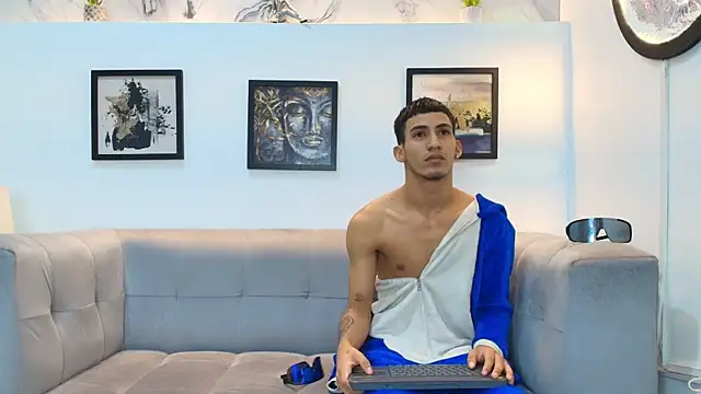 DIAMOND BLACKS online show from January 7, 2026, 7:22 am