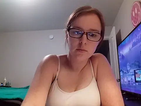 Snapshot of redremmi chatting on February 2, 2026, 10:19 pm redremmi online show from February 2, 2026, 10:19 pm