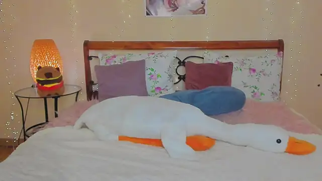 Snapshot of miya_soft chatting on July 8, 2026, 3:16 pm miya soft online show from July 8, 2026, 3:16 pm