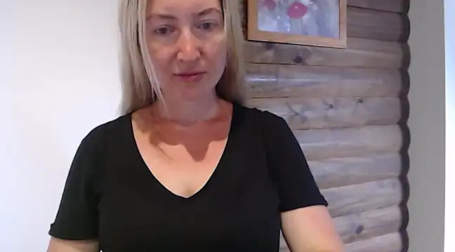 ValeryKiwi online show from January 14, 2025, 7:00 pm