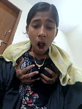 Snapshot of Anal_queen650 chatting on January 15, 2026, 3:55 am Anal queen650 online show from January 15, 2026, 3:55 am