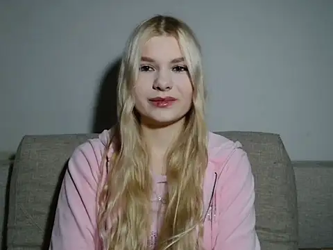 Snapshot of GeorginaLovely chatting on January 15, 2026, 4:11 pm GeorginaLovely online show from January 15, 2026, 4:11 pm