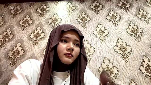 Katepleaurxo online show from February 3, 2026, 10:09 am