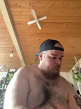 Snapshot of YoursxTruly chatting on February 2, 2026, 12:48 pm YoursxTruly online show from February 2, 2026, 12:48 pm