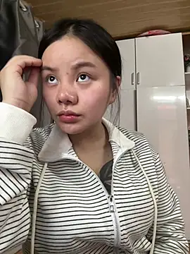 leo-kitty online show from February 15, 2026, 6:32 am