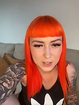 ScarletVixenLive online show from May 17, 2026, 6:15 pm