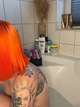 ScarletVixenLive online show from July 1, 2026, 1:02 pm