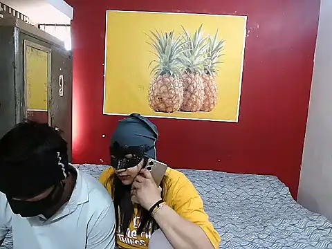 Lovelycouple25 online show from February 5, 2026, 6:18 am