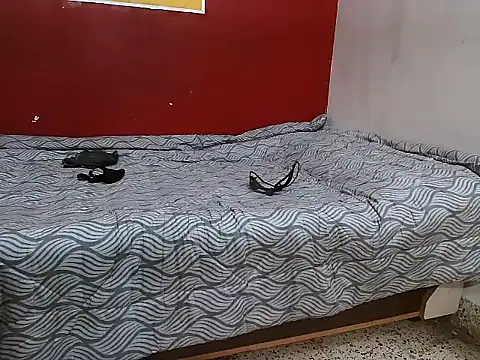 Lovelycouple25 online show from February 19, 2026, 6:09 am