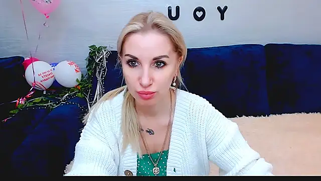 Snapshot of Hanna--Sweet chatting on January 16, 2026, 11:03 am Hanna--Sweet online show from January 16, 2026, 11:03 am