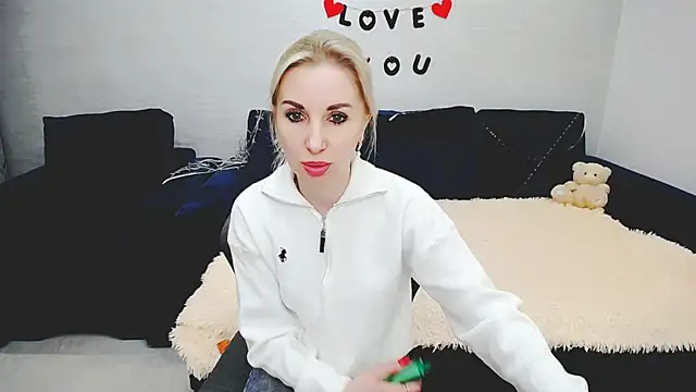 Snapshot of Hanna--Sweet chatting on February 9, 2026, 3:38 pm Hanna--Sweet online show from February 9, 2026, 3:38 pm