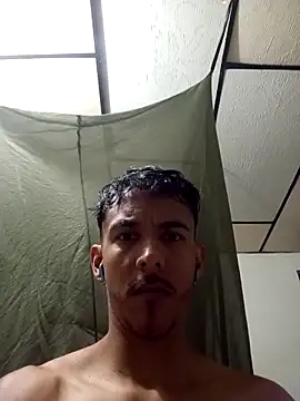 Marshallbronnxx online show from April 8, 2026, 11:05 pm