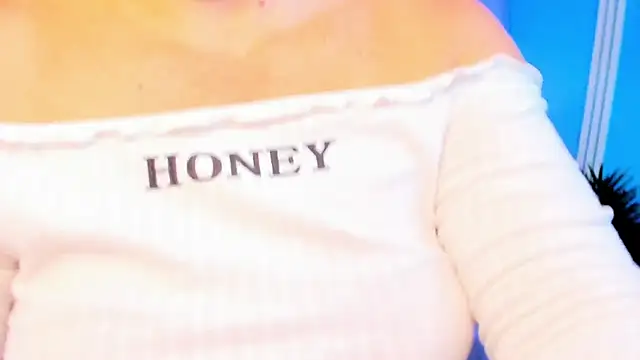 Snapshot of dahianeconnor chatting on February 23, 2026, 11:40 am dahianeconnor online show from February 23, 2026, 11:40 am