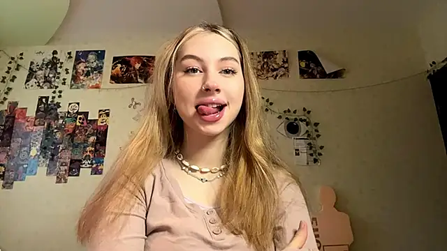 JanelBray online show from December 19, 2025, 12:12 pm