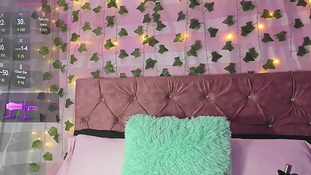 Ayla-marttinez online show from March 2, 2026, 12:57 am