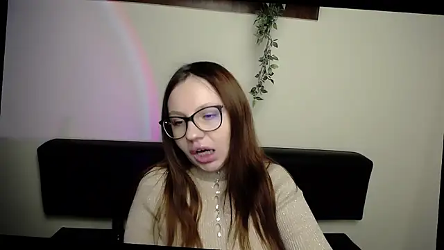 LiliaErmi online show from April 13, 2026, 6:08 am