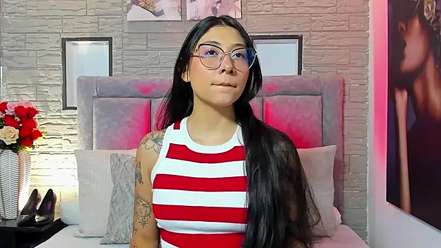 LanaRouse online show from February 17, 2026, 10:27 pm