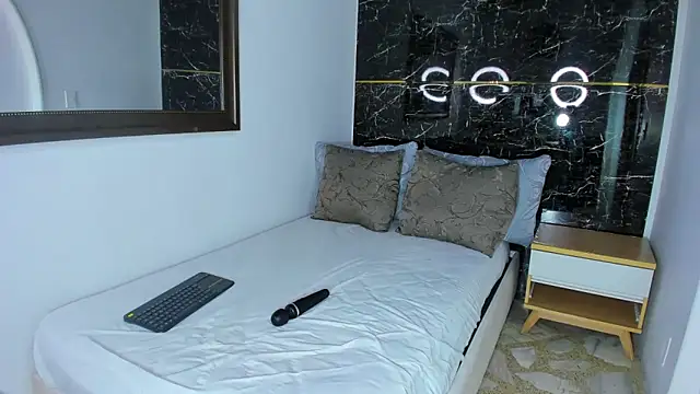 Snapshot of keyla_knowles chatting on February 20, 2026, 10:21 pm keyla knowles online show from February 20, 2026, 10:21 pm