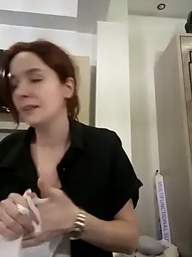 Atwsliiikizilll online show from January 9, 2026, 2:42 pm