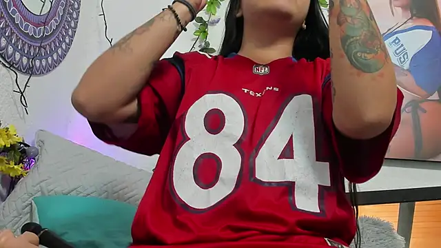 Hanna moore10 online show from February 21, 2026, 6:53 pm