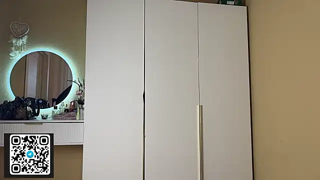 Mayal1na online show from March 13, 2026, 10:33 am