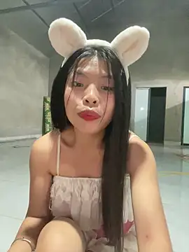Snapshot of lux-su chatting on May 19, 2026, 2:07 am lux-su online show from May 19, 2026, 2:07 am
