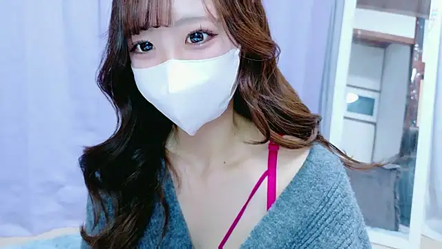 Snapshot of Yura_yura_ch chatting on May 6, 2026, 10:20 am Yura yura ch online show from May 6, 2026, 10:20 am