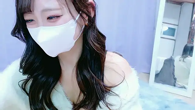 Snapshot of Yura_yura_ch chatting on May 9, 2026, 10:53 am Yura yura ch online show from May 9, 2026, 10:53 am