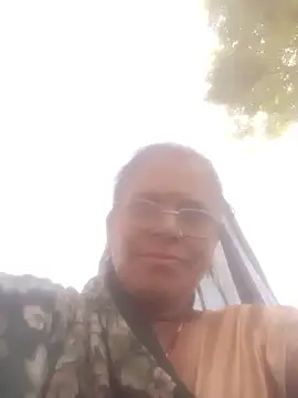 Pinki rajak online show from April 12, 2026, 5:12 am