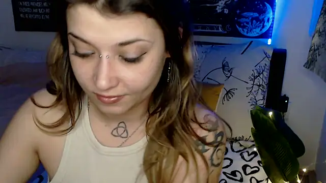 AlienforTwenty online show from February 24, 2026, 2:53 am