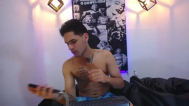 Snapshot of MarvinandtheBbys chatting on January 18, 2026, 5:11 am MarvinandtheBbys online show from January 18, 2026, 5:11 am