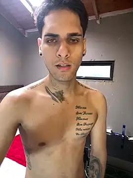 Snapshot of MarvinandtheBbys chatting on February 8, 2026, 6:44 pm MarvinandtheBbys online show from February 8, 2026, 6:44 pm