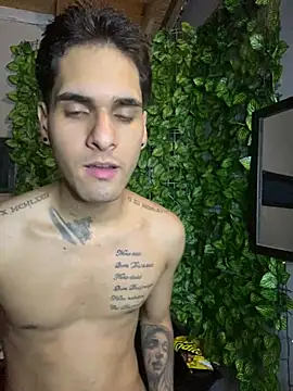 Snapshot of MarvinandtheBbys chatting on February 28, 2026, 1:50 am MarvinandtheBbys online show from February 28, 2026, 1:50 am