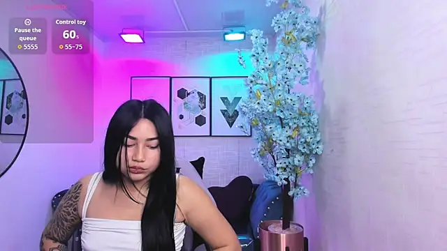 Carolina cherry online show from May 14, 2026, 12:56 pm