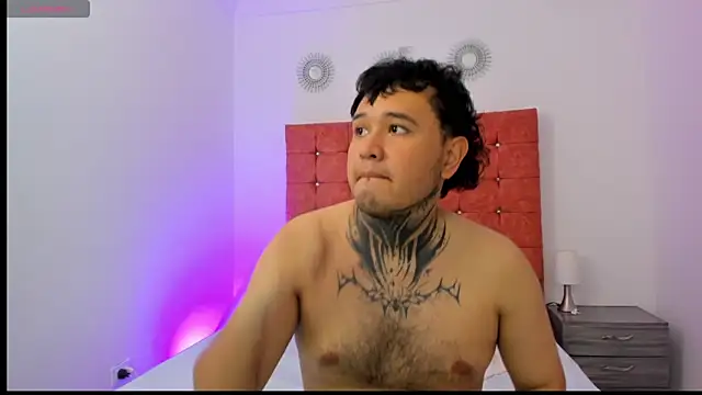 Beele and Evie online show from February 22, 2026, 3:18 am