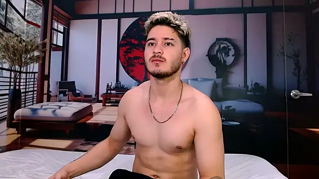 RayanLynxx online show from January 14, 2026, 8:25 pm