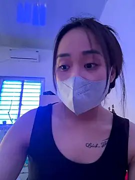 NinaBaby22 online show from December 18, 2025, 7:14 am