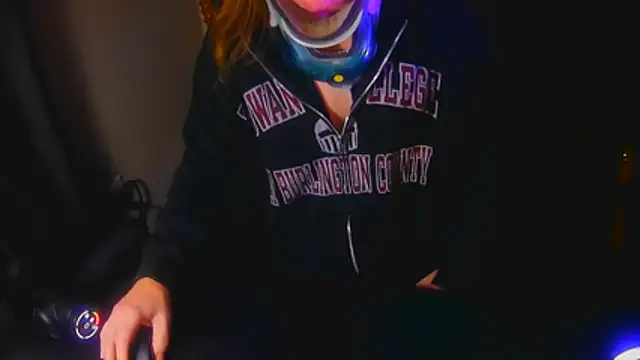 GoodGirlKelly online show from July 15, 2026, 7:13 am