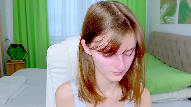 Snapshot of Miss_Alisa_ chatting on February 15, 2026, 1:09 pm Miss Alisa online show from February 15, 2026, 1:09 pm